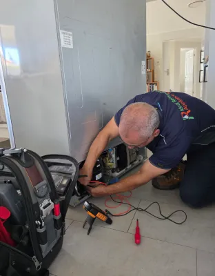 Appliance Repairs Brisbane – Technician On Site Diagnosis